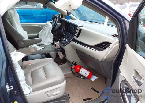 2015 Toyota Sienna Xle 8 Passenger from USA, damaged, VIN 5TDYK3DC2FS628909